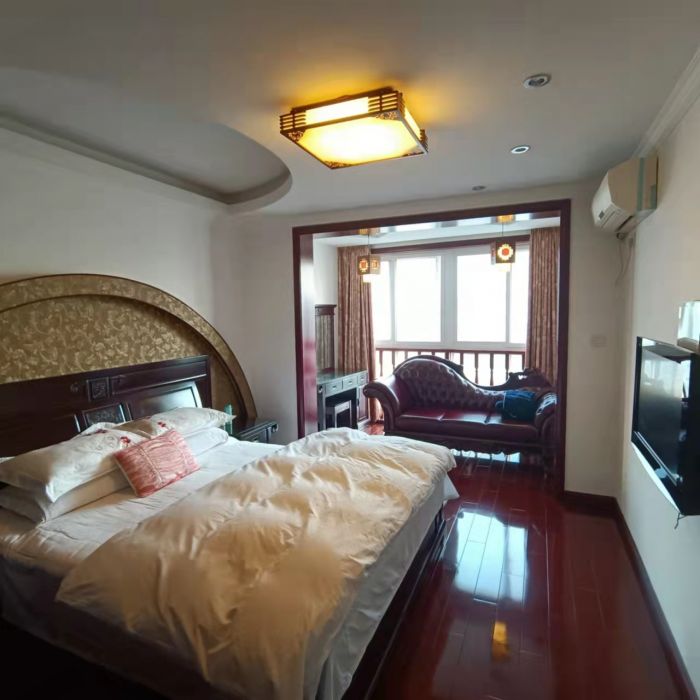 海天大厦 5室2厅2卫 255.00m&sup2;