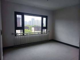 春风南岸西园 5室2厅3卫 204m&sup2;