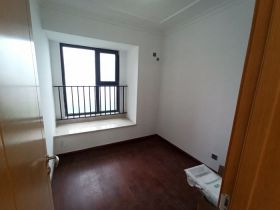 富力半岛花园 4室2厅2卫 144m&sup2;