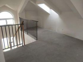 军山花园 4室2厅4卫 255.00m&sup2;