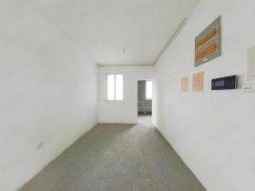 江景花园 3室2厅2卫 125m&sup2;