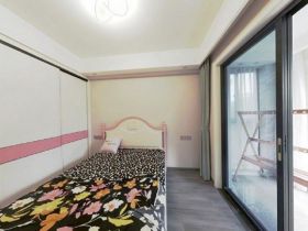 华强城 3室2厅1卫 105m&sup2;