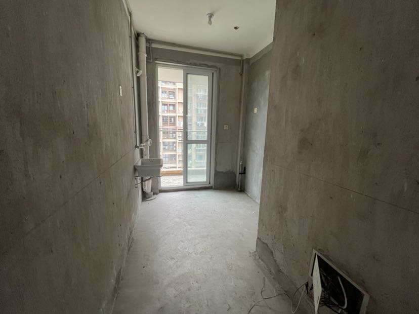 天龍逸園 2室1厅1卫 86m&sup2;