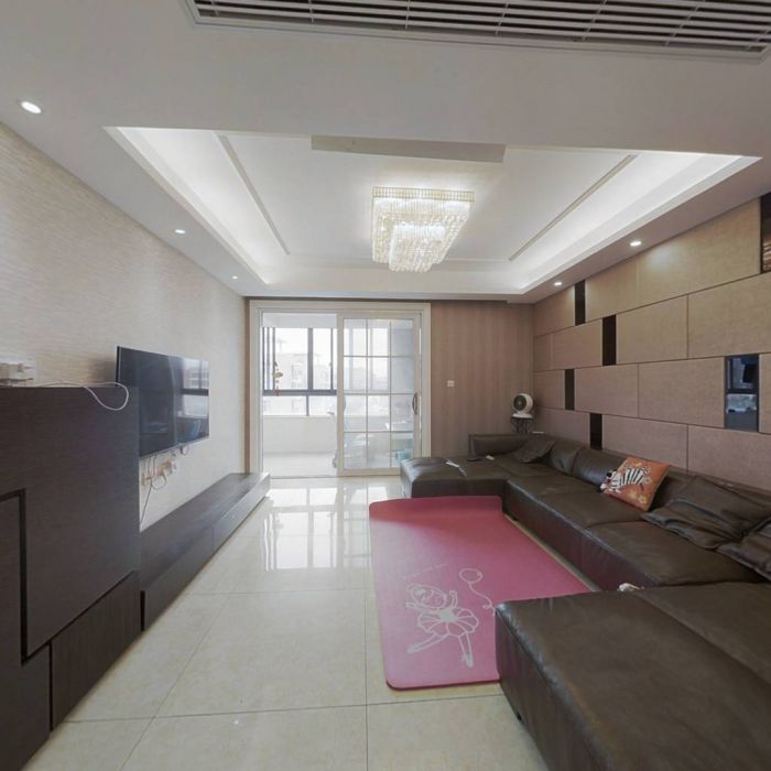 冠城大通棕榈湾 3室2厅2卫 135m&sup2;