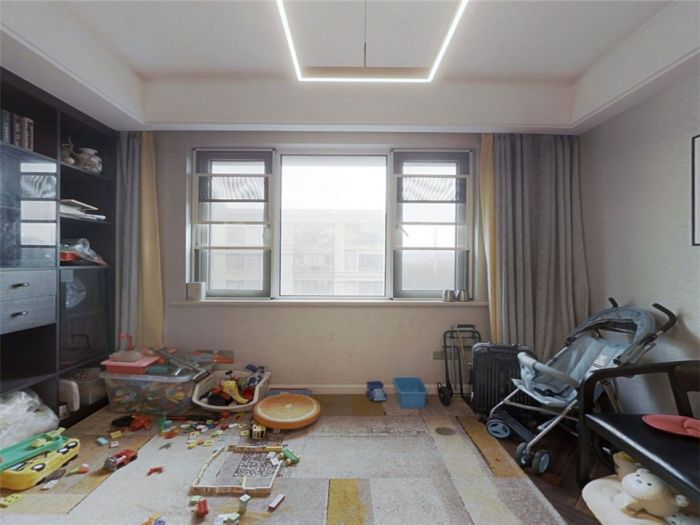中海碧林湾 4室2厅2卫 140m&sup2;