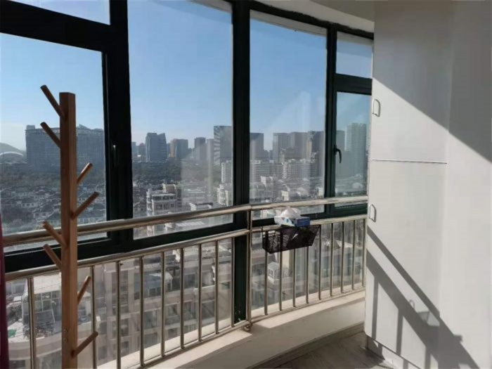 凤凰莱茵苑 1室1厅1卫 42m&sup2;