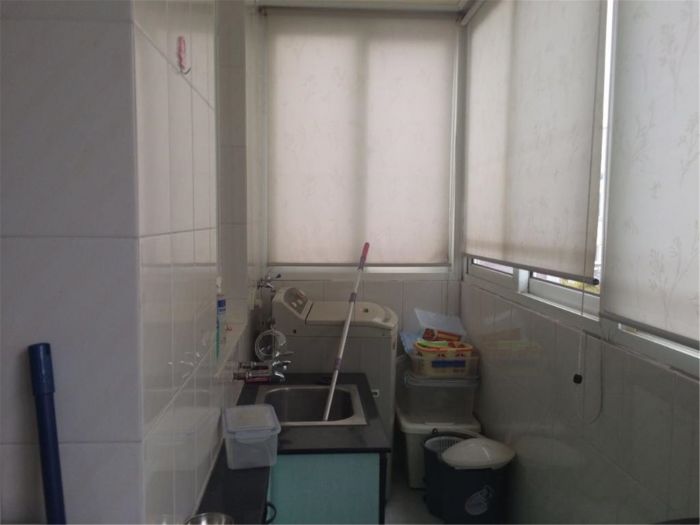 光明南村 5室2厅1卫 191m&sup2;