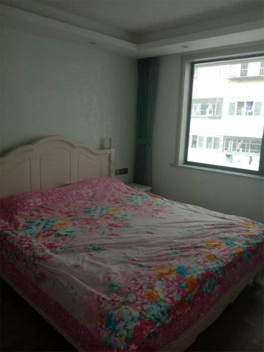 民安花苑 3室2厅1卫 125m&sup2;