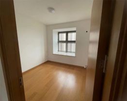 绿地新里城 3室2厅1卫 95m&sup2;