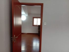 新华佳园 4室2厅1卫 142.91m&sup2;