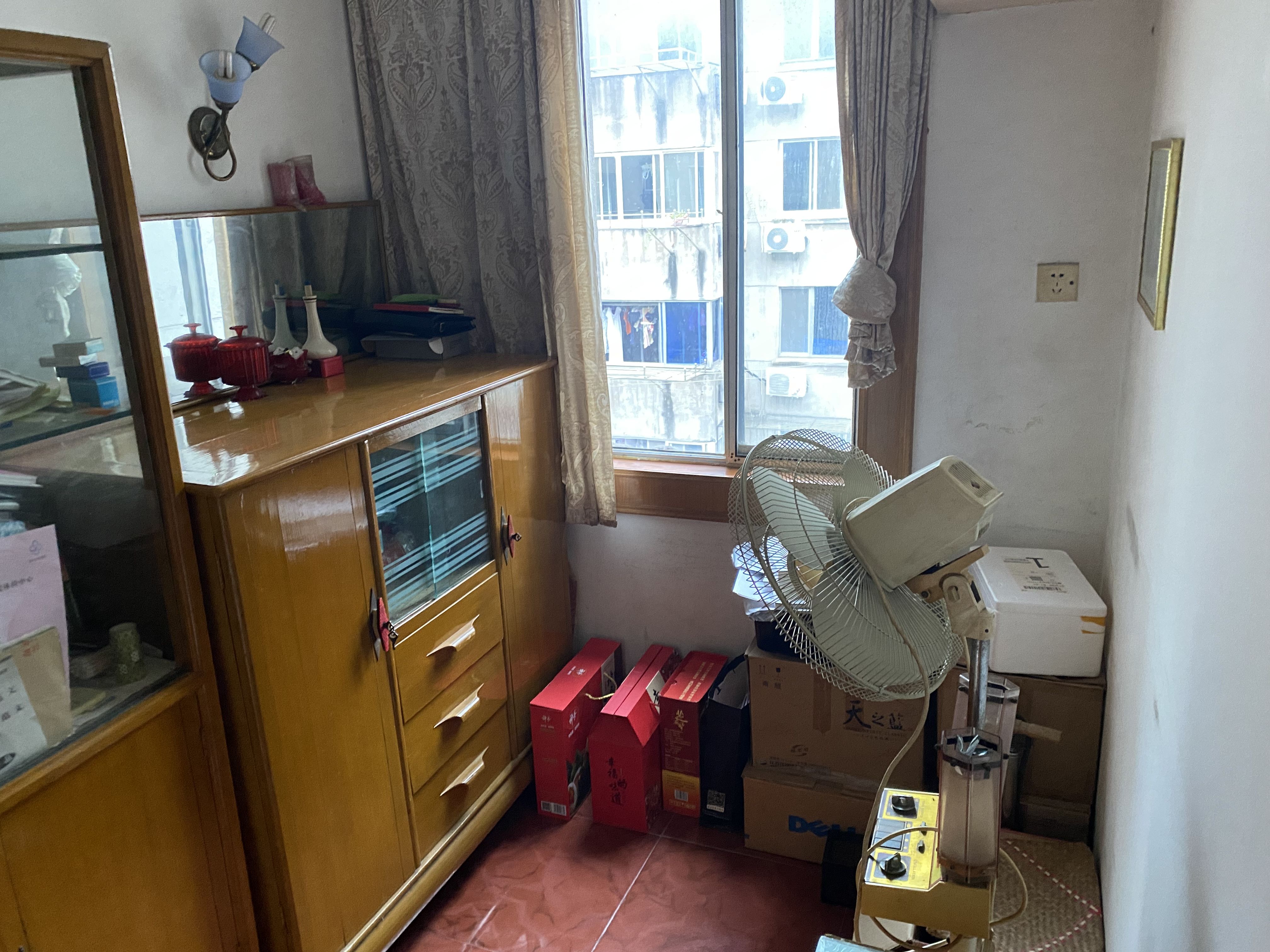 姚港路31号 3室2厅1卫 82m&sup2;