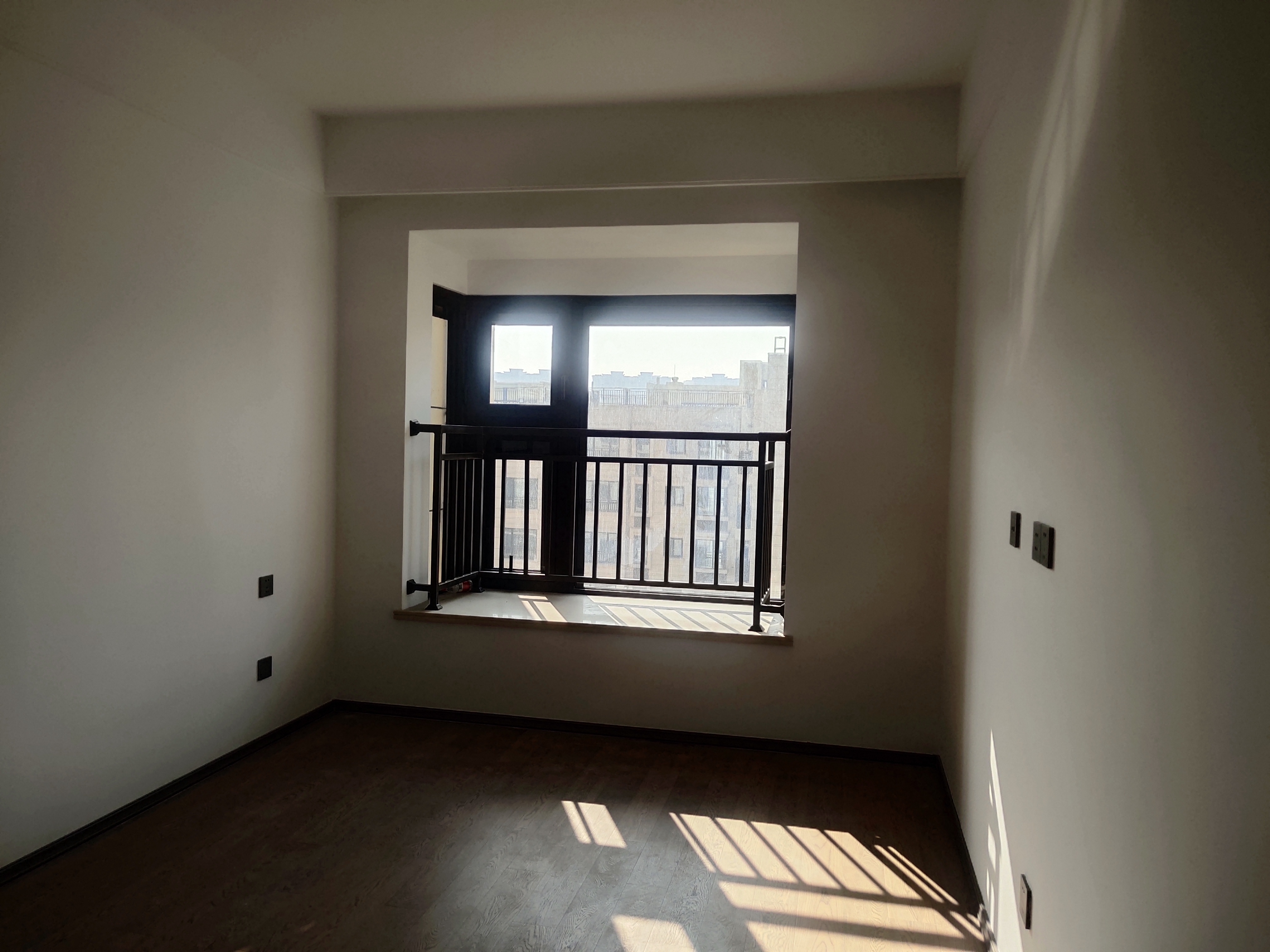 春风南岸东园 3室2厅2卫 136.00m&sup2;