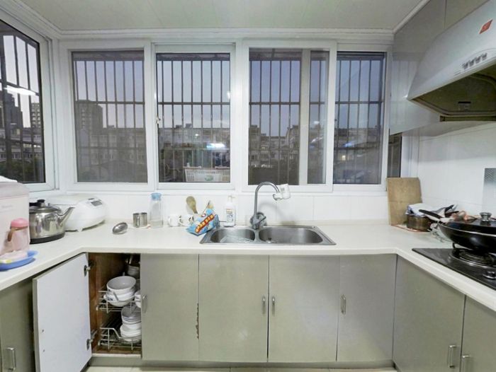 城南小苑 3室2厅1卫 123.5m&sup2;