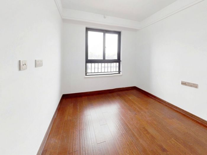 林肯公园 3室2厅1卫 113m&sup2;