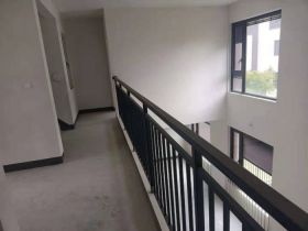 春风南岸西园 5室2厅3卫 204m&sup2;