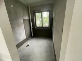 春风南岸西园 5室2厅3卫 138m&sup2;