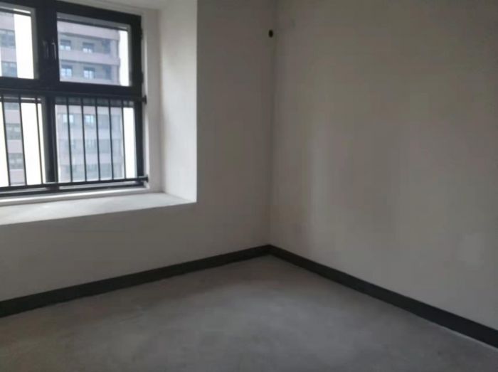 绿地新里城 3室2厅1卫 91m&sup2;