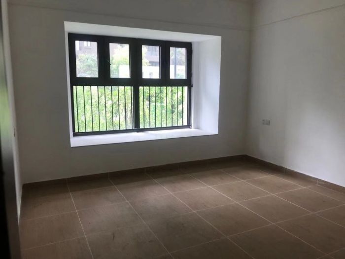 碧桂园时代悦城 3室2厅2卫 169m&sup2;