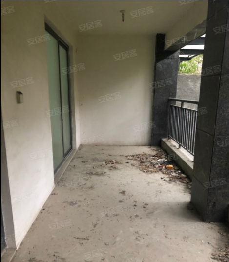 桐墅湾 3室2厅1卫 127m&sup2;