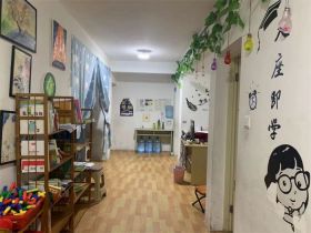 三里墩花苑 3室1厅1卫 136m&sup2;