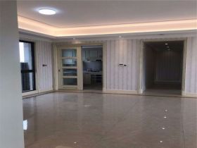 中海铂樾府 4室2厅2卫 175m&sup2;