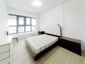 圆融广场公馆 3室2厅1卫 155m&sup2;