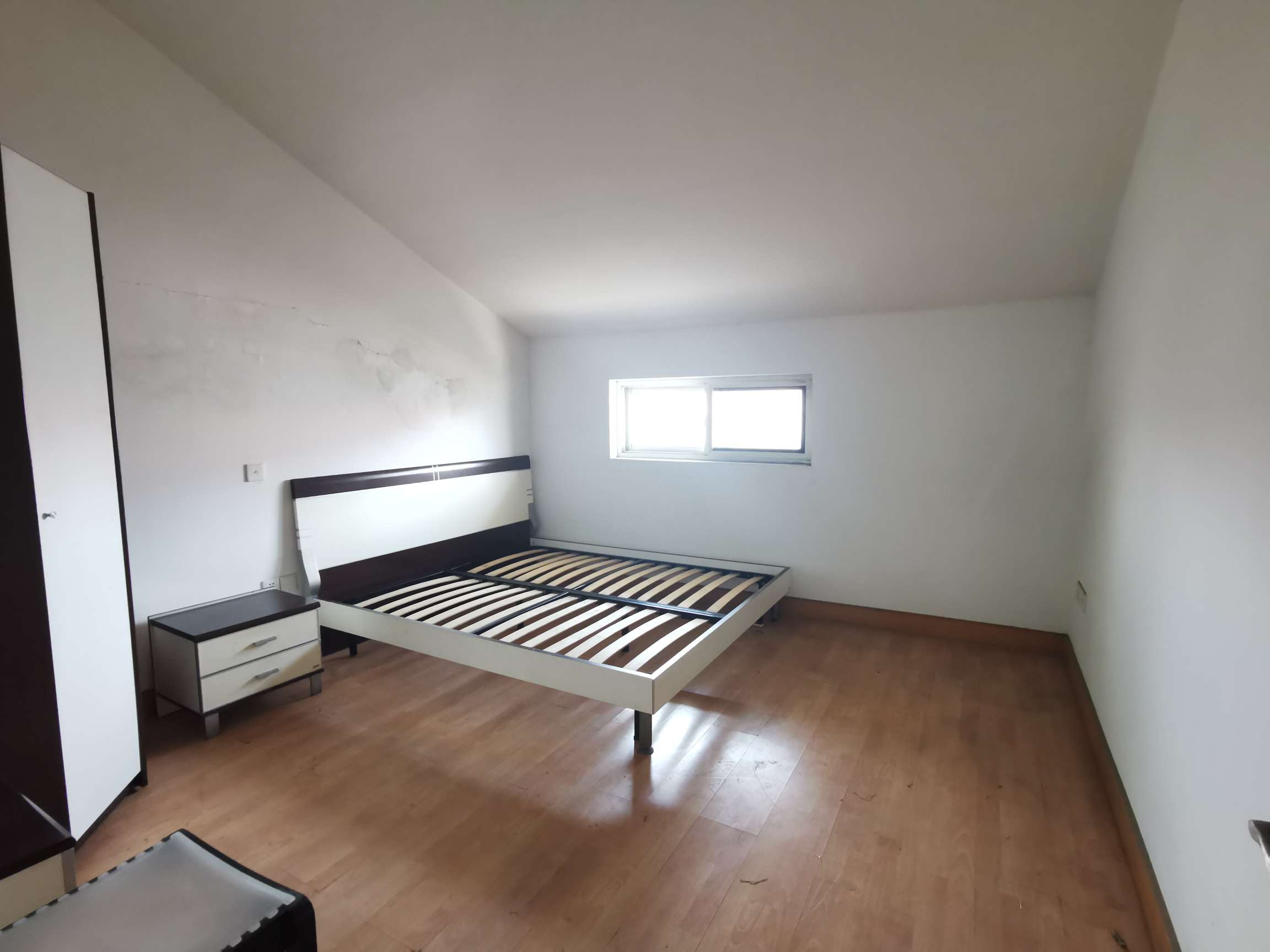 德民花苑 5室2厅2卫 220m&sup2;