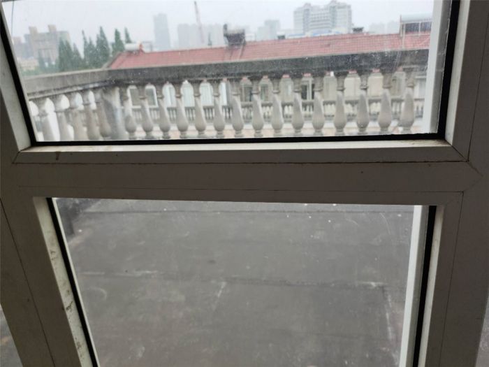 启秀南苑 3室2厅1卫 99m&sup2;