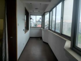 前景花苑 3室2厅1卫 100m&sup2;