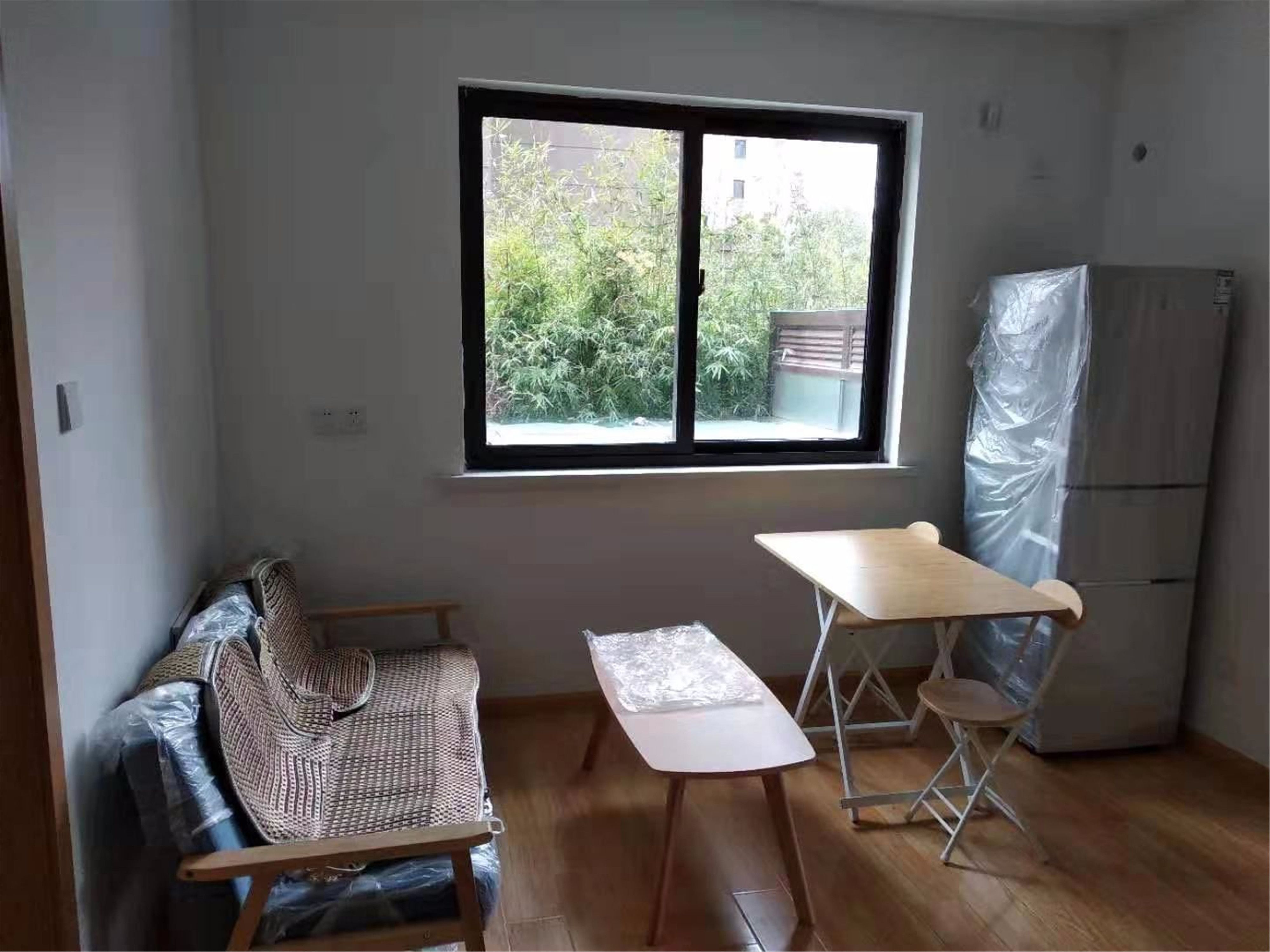 新城新苑 2室1厅1卫 80m&sup2;