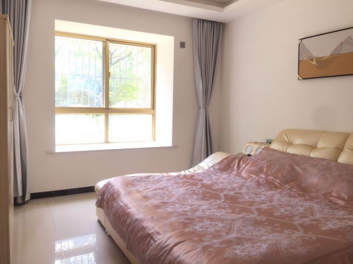 尚海湾 4室2厅2卫 173.00m&sup2;