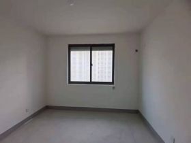 兴石花园 3室2厅1卫 130m&sup2;