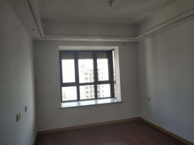 中南世纪花城三期 4室2厅2卫 144m&sup2;