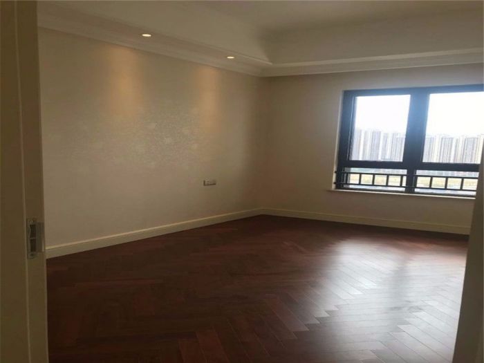 中海铂樾府 4室2厅2卫 175m&sup2;