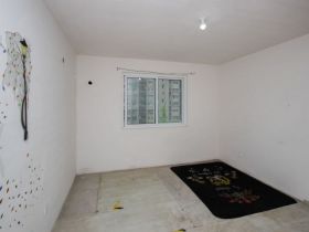 公园南苑 3室1厅1卫 126.8m&sup2;