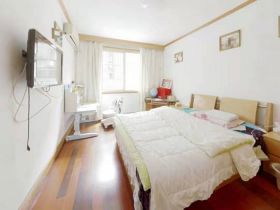 新龙花苑 3室2厅1卫 131.02m&sup2;
