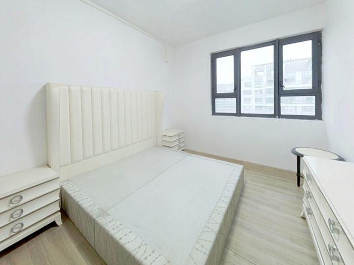 圆融广场公馆 3室2厅1卫 155m&sup2;