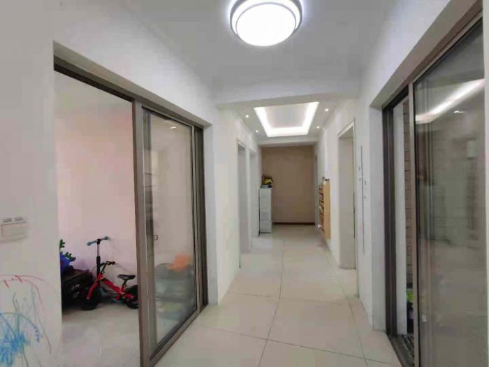 优山美地花园南区 4室2厅2卫 168.00m&sup2;