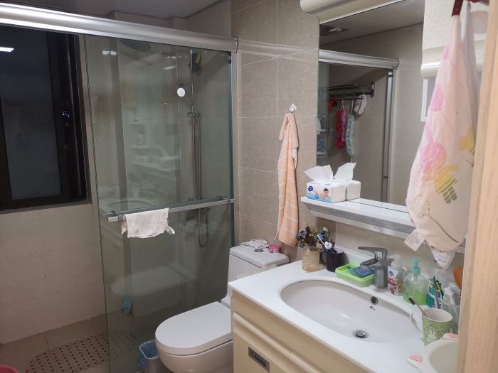 华强城 4室2厅2卫 158m&sup2;
