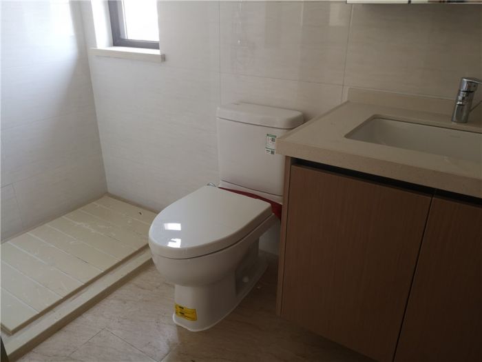 春风南岸东园 4室2厅2卫 142m&sup2;