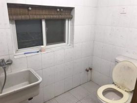 江海花园 4室2厅1卫 132m&sup2;