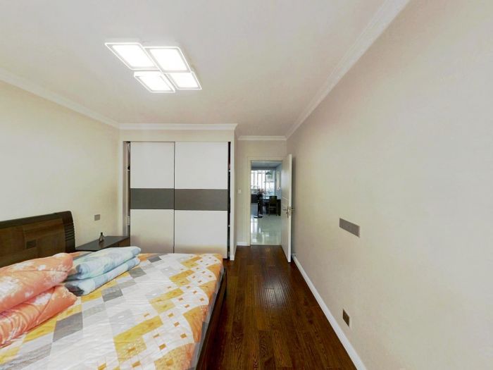 天山花苑 3室1厅1卫 94m&sup2;