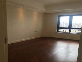 中海铂樾府 4室2厅2卫 175m&sup2;