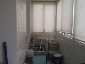 光明南村 5室2厅1卫 191m&sup2;