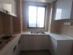 绿地新里城 3室2厅2卫 115m&sup2;
