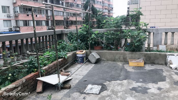 华侨花苑 3室2厅2卫 150m&sup2;