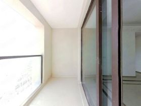 云樾东方 3室2厅1卫 95m&sup2;