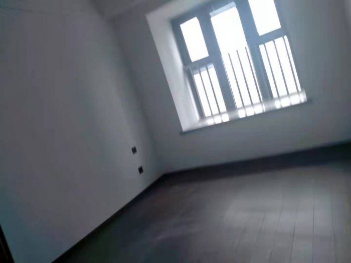 都会沁园 3室2厅2卫 148m&sup2;