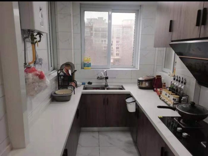 龙湖佳苑 3室1厅1卫 97m&sup2;