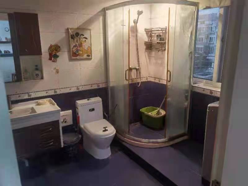 紫荆花园 3室2厅1卫 96m&sup2;